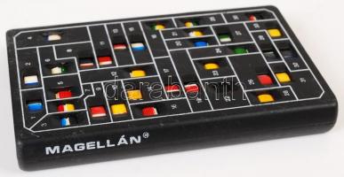1 db Magellán játék, kis sérüléssel