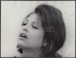 cca 1965-1970 Domján Edit (1932-1972) színésztő 12 portréja, az egyik kinagyítva, jelzetlen fotók Ko...