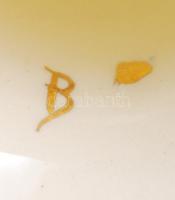 Szecessziós lábas kínáló, kézzel festett mázas kerámia, apró hajszálrepedésekkel, jelzett, m:13 cm, ...