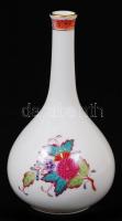 Herendi virágmintás kézzel festett porcelán mini váza, apró kopásnyomokkal jelzett, 13×8 cm