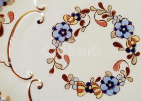 Zsolnay búzavirág mintás süteményes nagy tál, kézzel festett, jelzett, hajszálrepedéssel, d:30 cm