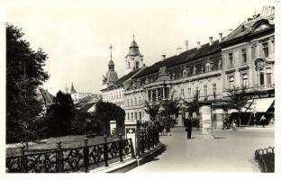 Kolozsvár, Mátyás király tér, Központi szálló és étterem / square, hotel, restaurant