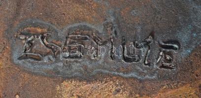 Zsemlye Ildikó (1969-): Átmenet. Bronz, jelzet, bemutató füzettel, 20x6,5x3,5 cm