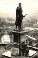 1943 Segesvár, Petőfi szobor / statue photo (EK)
