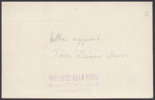 cca 1930-1940 Wellesz Ella Foto: Lázár Mária érdemes művész és Törzs Jenő egy színpadi jelenetben, p...