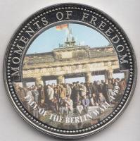 Libéria 2001. 10$ "Szabadság pillanatai - A Berlini Fal lebontása" multicolor T:PP
Liberia...