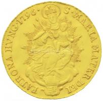 1796. Dukát Au "Ferenc" Körmöcbánya (3,46g) T:2 fny.
Hungary 1796. Ducat Au "Franz I...