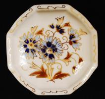 Zsolnay búzavirág mintás porcelán bonbonier, kézzel festett, hibátlan, jelzett, d: 9 cm