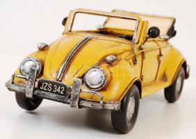 Nyitott tetejű Volkswagen bogárhátú autó fém modellje, jó állapotban, 32x12x12 cm