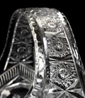 Ólomkristály kosár, csiszolt, metszett, apró hibákkal, 29x27x20 cm