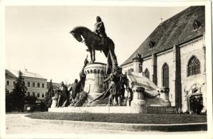 Kolozsvár, Mátyás király szobor / statue