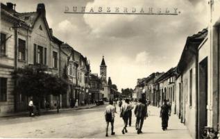 1960 Dunaszerdahely, Fő utca, Üveges / main street, glassware (fa)