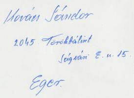 cca 1980 Kovács Sándor: Üvegfúvó mester a tanítvánnyal, aláírt fotóművészeti alkotás, 24x17 cm