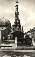 Pécs, Szentháromság szobor (lyuk / pinhole)