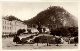 Déva, kastély és park / castle, park