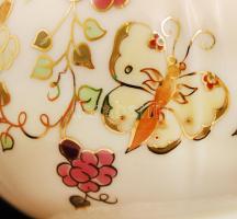 Zsolnay pillangó mintás váza, kézzel festett, jelzett, hibátlan, m:18 cm