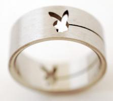 Nomination kaucsuk- nemesacél karkötő kis ékkővel+ Plaboy bizsu gyűrű