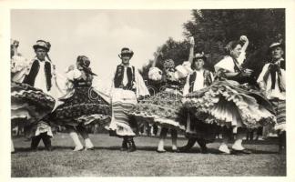 Hungarian folklore, csárdás