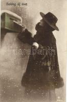 10 db RÉGI motívumlap pár lithoval; üdvözlő (újév, karácsony, névnap) / 10 old motive cards with som...