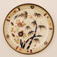 Zsolnay porcelán mokkás csésze + tálka, kézzel festett, apró kopásnyomokkal, jelzett (a tálka család...