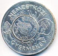 1979. 200Ft Ag "Nemzetközi gyermekév" T:BU felületi karc