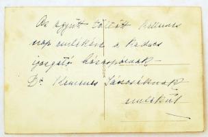Sándor Erzsi(1885-1962) magyar szoprán opera-énekesnő sorai és aláírása az őt ábrázoló fotólapon