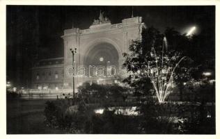 Budapest VII. Keleti pályaudvar, este