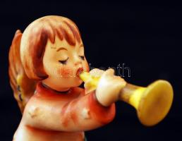 Goebel német kerámia kislány trombitával, hibátlan, jelzett, m: 12 cm