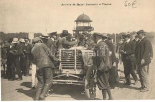 1902 Vienna, Wien; Arrivée de Henri Farmann a Vienne / 7th Grand Prix de lAutomobile Club de France. Paris-Vienna Trail