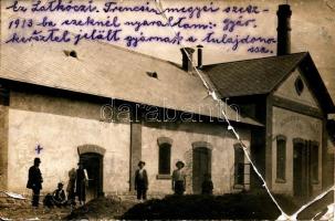 1913 Latkóc, Latkovce (Zayugróc, Uhrovec) Mezőgazdasági szeszfőzde a gyár tulajdonosával / Liehovar / distillery with the owner, photo (badly damaged condition)