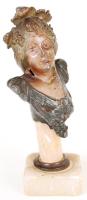 Festett spiáter szecessziós hölgy szobor alabástrom talpazaton, sérült, m: 15 cm