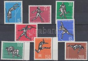Light Athletics Championships set (with 2 margin stamp)(1018, 1020, 1022 hinged), Könnyűatlétikai EB sor (közte 2 ívszéli bélyeg) (1018, 1020, 1022 falcos)