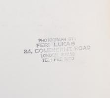 cca 1960 Rendőr és csavargó fotó. Jelzett: Feri Lukas, London. 25x20,5cm /Police and bum photo. Sign...
