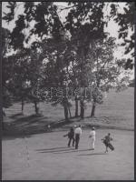 Fotók: Golfozók. 3db 23x17cm