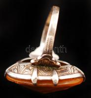 Sterling ezüst (Ag.) levéldíszes gyűrű szintetikus kő berakással, jelzett, 5,4 g