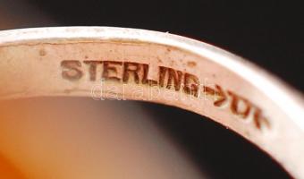 Sterling ezüst (Ag.) levéldíszes gyűrű szintetikus kő berakással, jelzett, 5,4 g