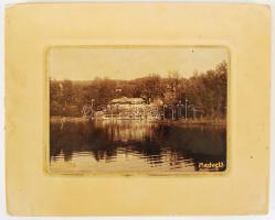 Medve tó, Szovata. Keményhátú régi fotó plasztik keretben. 11,5x16,5cm