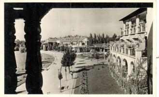 Balatonkenese, Székesfővárosi Alkalmazottak üdülőhelye, II. sz. szálló erkélyéről