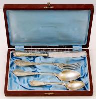 Ezüst (Ag.) egy személyes evőeszköz készlet, jelzett, eredeti dobozában, bruttó:177 g