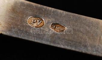 Ezüst (Ag.) egy személyes evőeszköz készlet, jelzett, eredeti dobozában, bruttó:177 g