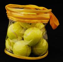 10 db teniszlabda, zipzáros műanyag tokban, jó állapotban