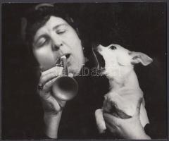 cca 1960 Irina Savisina (USSR): Duett, a szerző által feliratozott vintage fotóművészeti alkotás, 18x22 cm