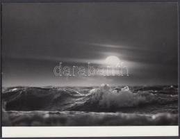 cca 1975 Halina Wasielke (Lengyelország, Lubawska): Fala, pecséttel jelzett vintage fotóművészeti alkotás, 18x24 cm