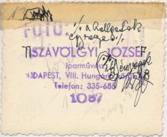 1942. július 5. Tiszavölgyi József felvételei egy balatoni kirándulásról, 11 db fénykép 6x9 cm és 5x...