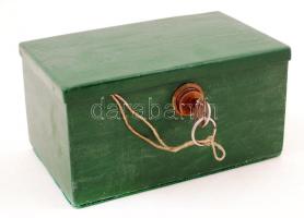 Pénzkazetta kulccsal, müködő zárral, 21x13x11cm