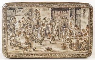 Dombornyomott pléh doboz, Teniers G.B.C. Belgium. Zárszerkezettel ellátott, de kulcs nélkül. 33x20x6cm