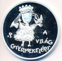 1998. 2000Ft Ag "UNICEF - A világ gyermekei" dísztokban tanúsítvánnyal T:PP