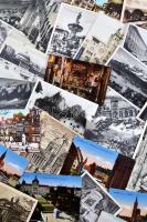 125 db vegyes régi külföldi városképes lap, érdekes anyag