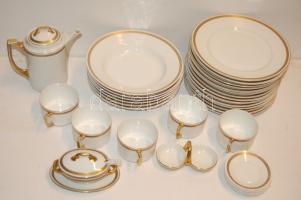 Hagyatékból származó cseh porcelán tétel, cca 1920-as évekből, összesen 46db, benne mélytányér, lapo...