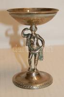 Óriási hagyaték tétel Ag tárgyakból cca 1830-1930 között, közötte igen jó darabok német, osztrák és magyar mesterjegyekkel. Benne többek között kelyhek, hamutartó, teáskanna, cukor-, gyertyatartók, perselyek, tálkák és még sok más! Cca 5kg! Viszonteladásra, továbbgyűjtésre egyaránt kiválóan alkalmas, érdemes megtekinteni!